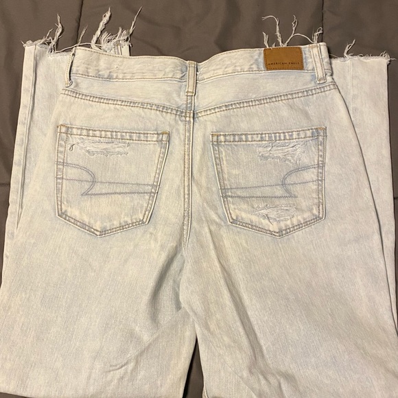 American Eagle Mom Jeans - Picture 3 of 4